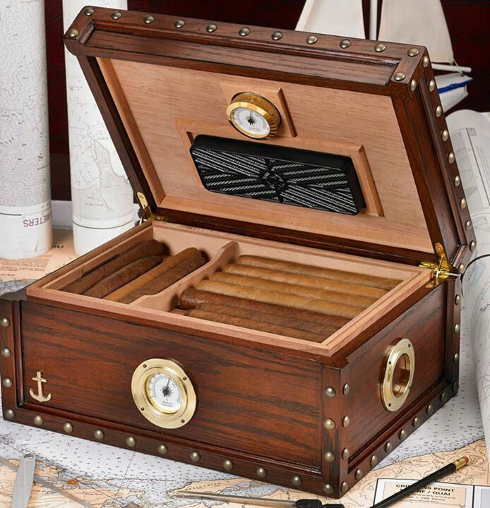 cigar humidor