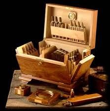 Cigar humidor