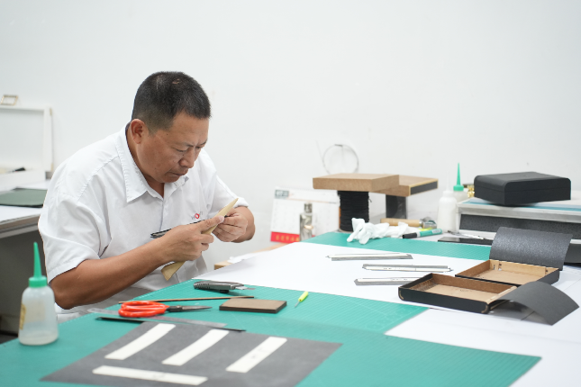 custom made perfume box manufacturer